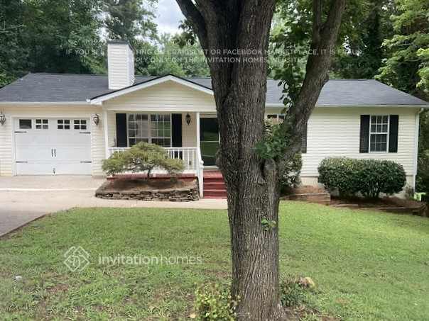 Building Photo - 6555 Fiji Dr