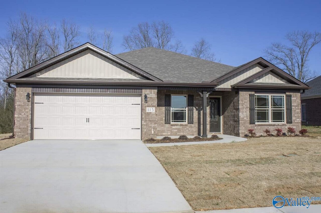 107 Hulsey Ln, Toney, AL 35773 House Rental in Toney, AL