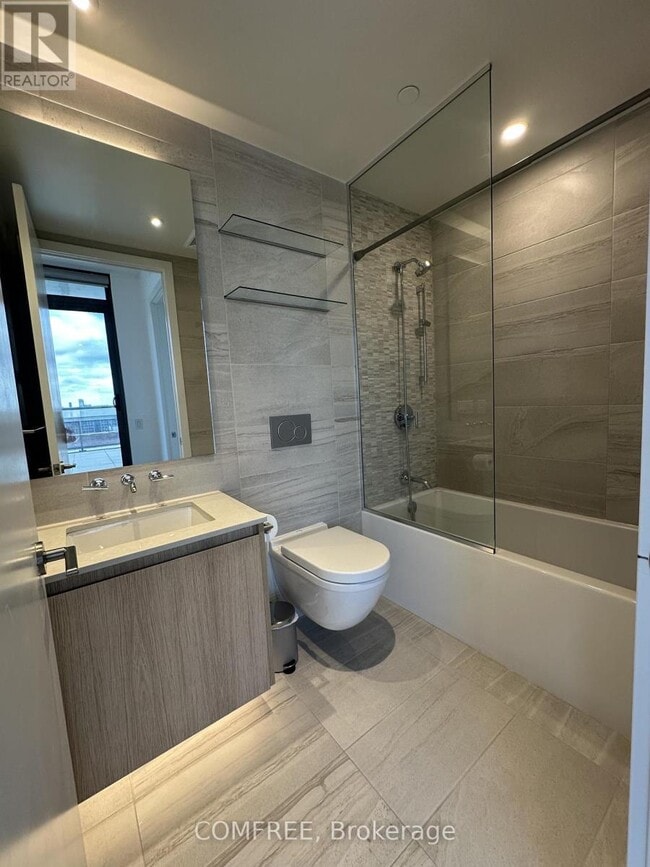 Building Photo - 81 Wellesley St E