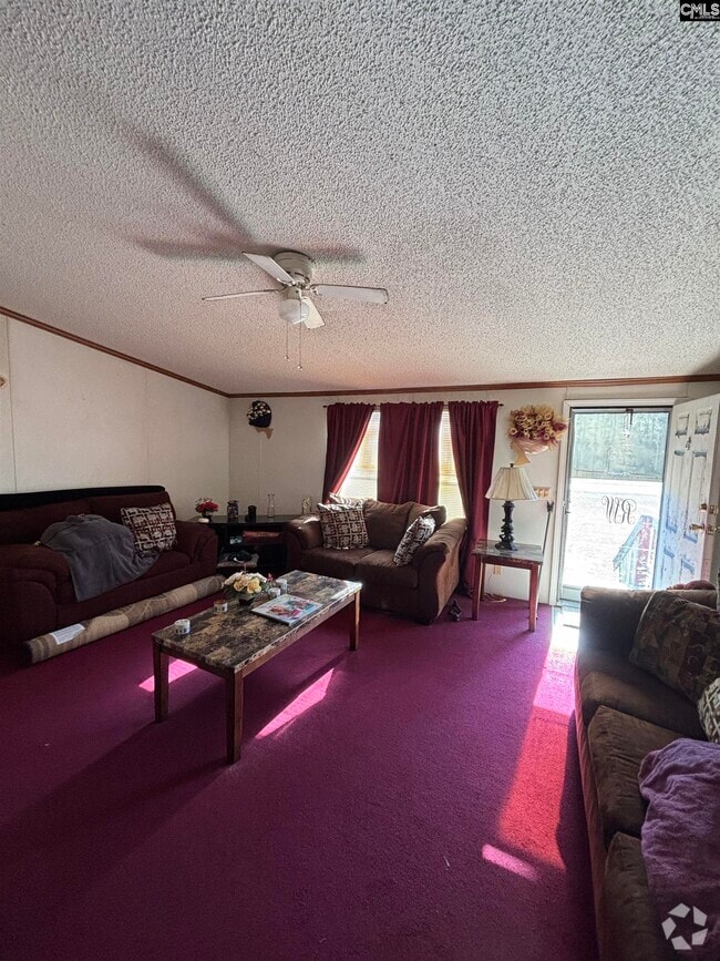 Building Photo - 128 Greenview Dr