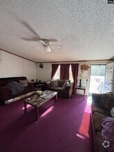 Building Photo - 128 Greenview Dr