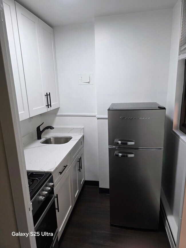 Building Photo - 1021 Arlington Blvd