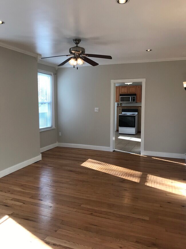 Foto del edificio - 721 4th Ave