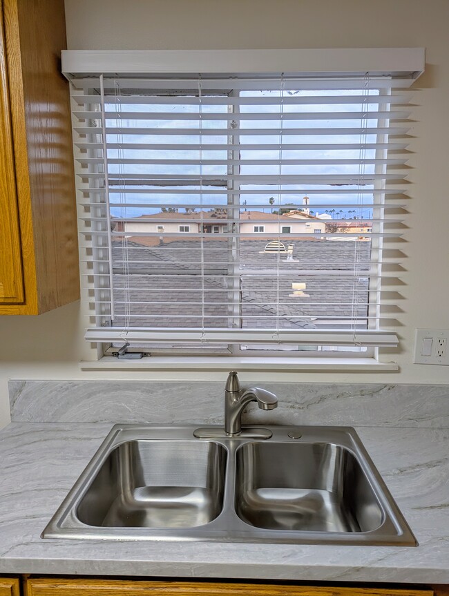 New Sink with Mountain View - 210 S Bushnell Ave