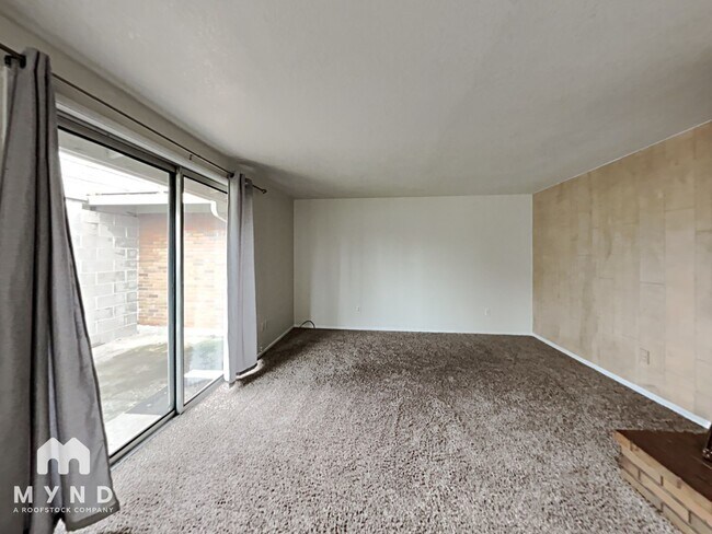 Foto del edificio - 705 NE 108th Ave