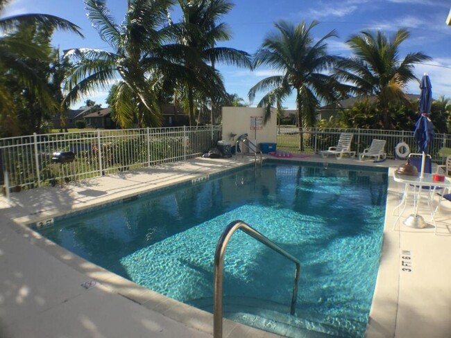 Foto del edificio - 5612 Rose Garden Rd