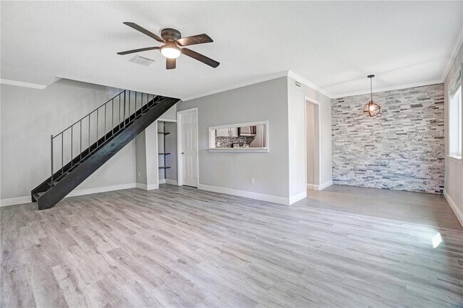 Foto del edificio - 4274 Pinebark Ave