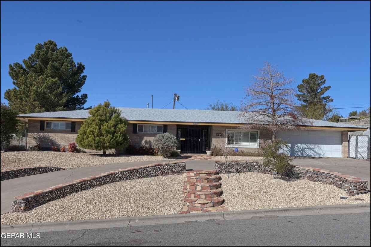 3807 Okeefe Dr, El Paso, TX 79902 House Rental in El Paso, TX