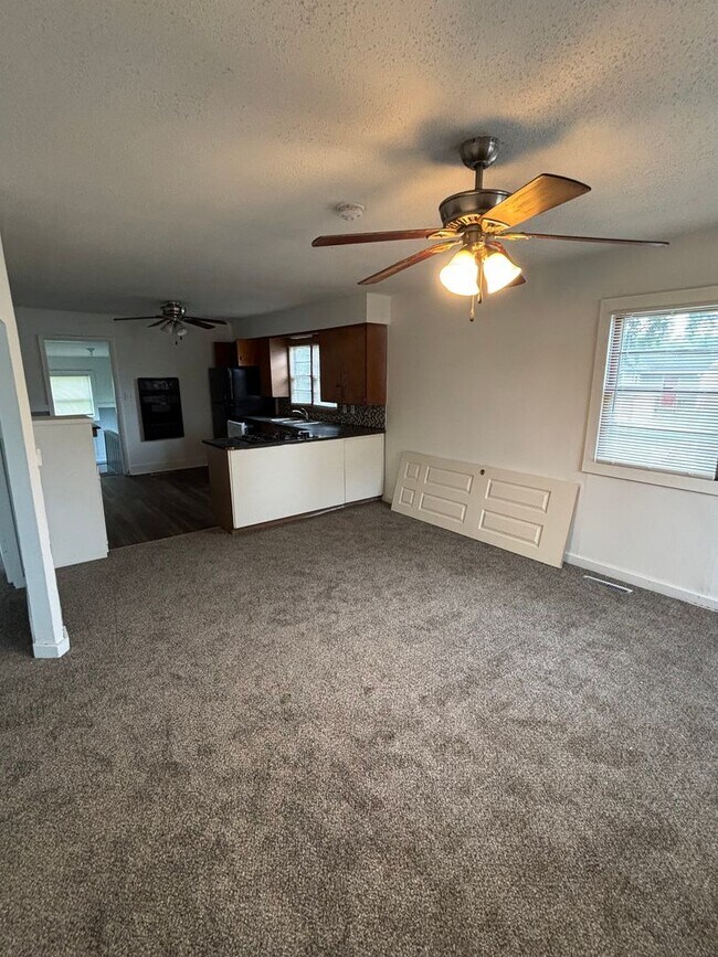 Foto del edificio - Spacious 3 Bedroom Home in South Council Bluffs!