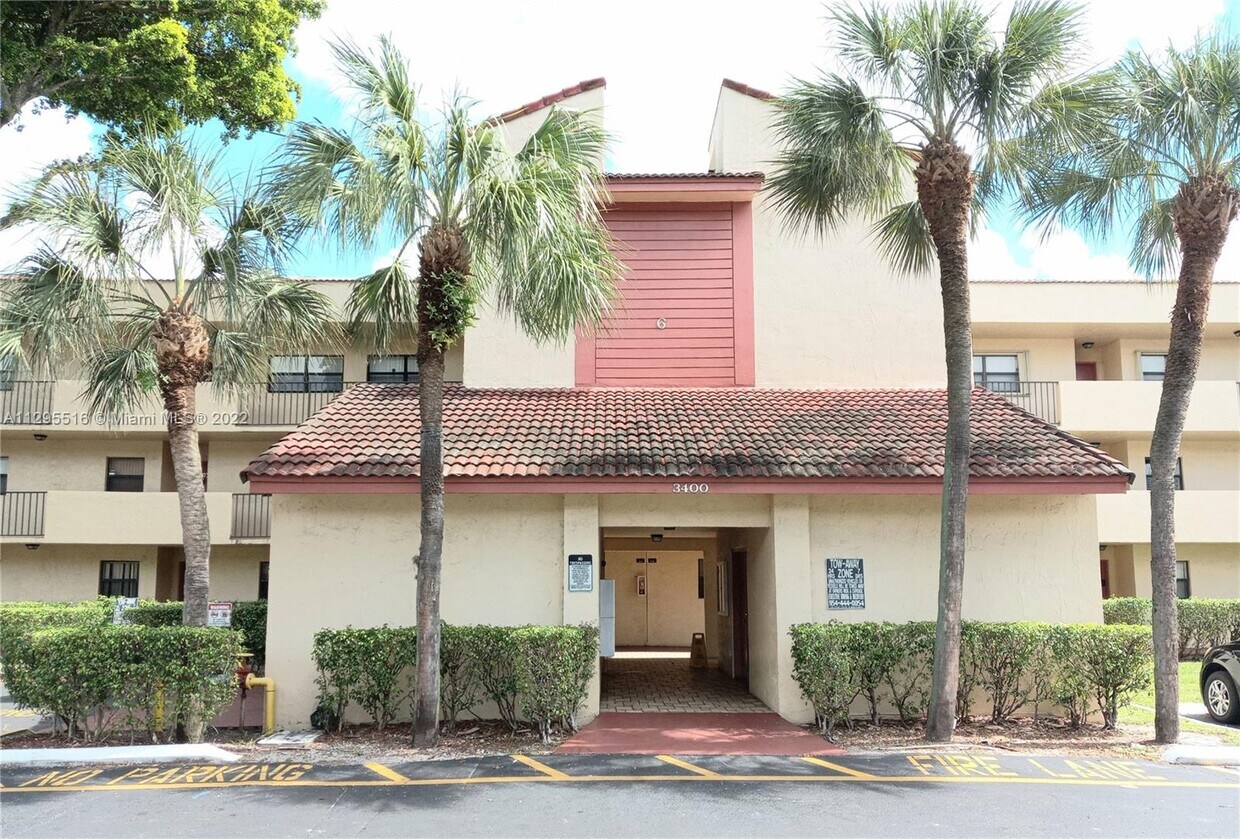 3400 Foxcroft Rd Unit 210, Miramar, FL 33025 Condo for Rent in