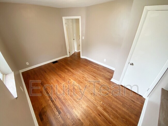 Foto del edificio - 7921 Cherrywood Ct