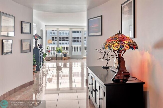 Foto del edificio - 4020 Galt Ocean Dr