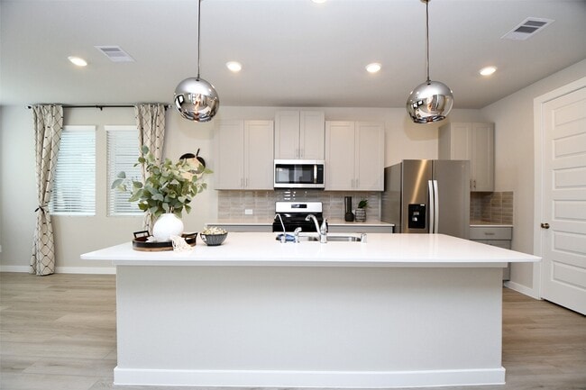 Building Photo - 4212 Lyons Fall Ln
