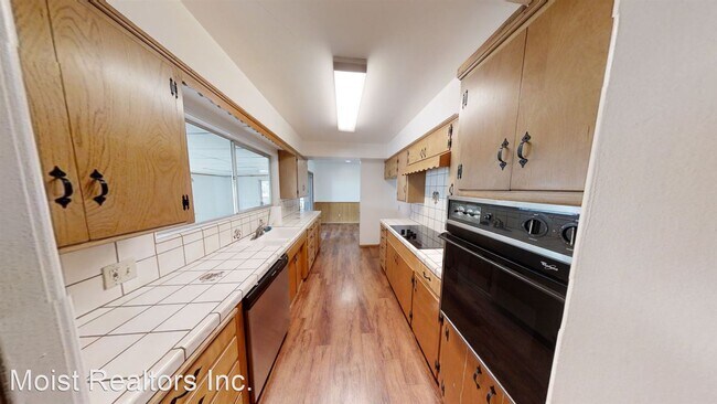 Building Photo - 35868 Wildwood Canyon Rd