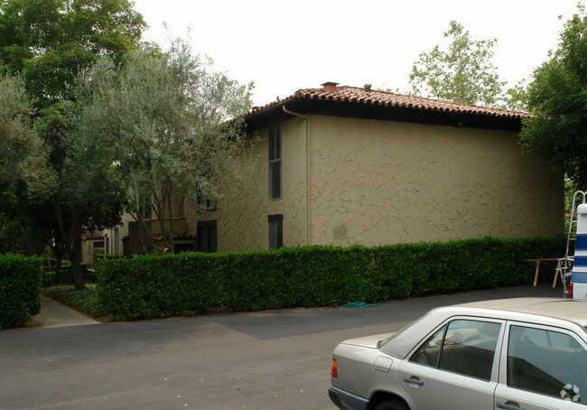 Foto del edificio - Los Robles