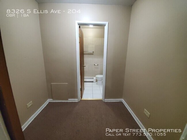Building Photo - 8326 S Ellis Ave