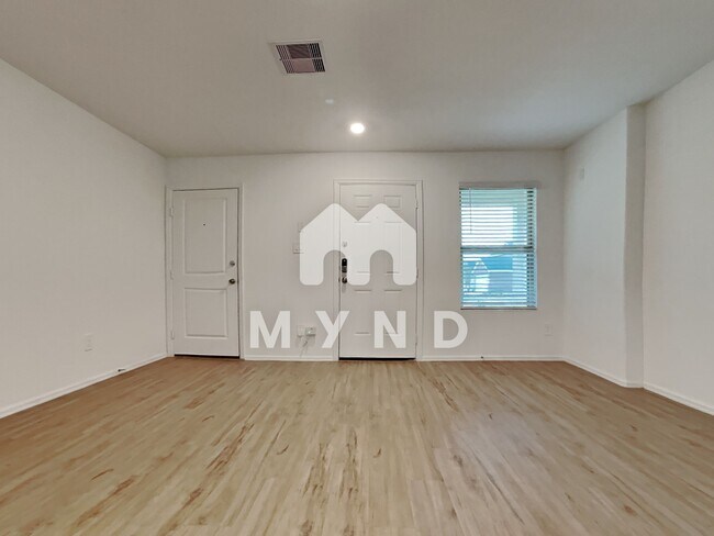 Building Photo - 24119 Laurel Farms Dr