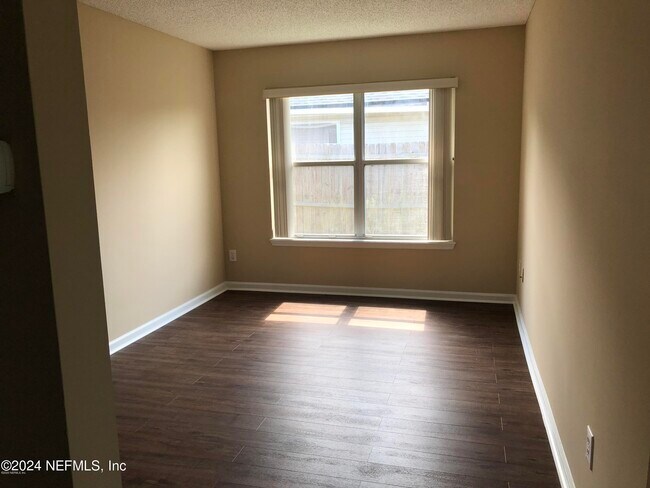 Building Photo - 11267 Hendon Dr
