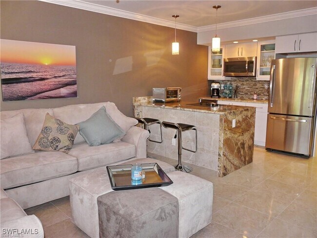 Foto del edificio - 130 N Collier Blvd