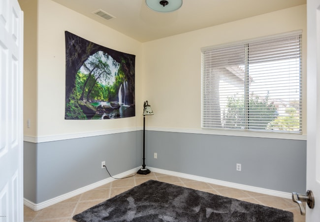 Foto del edificio - 6875 W Harrison St