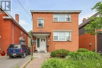Building Photo - 679-679 Roosevelt Ave