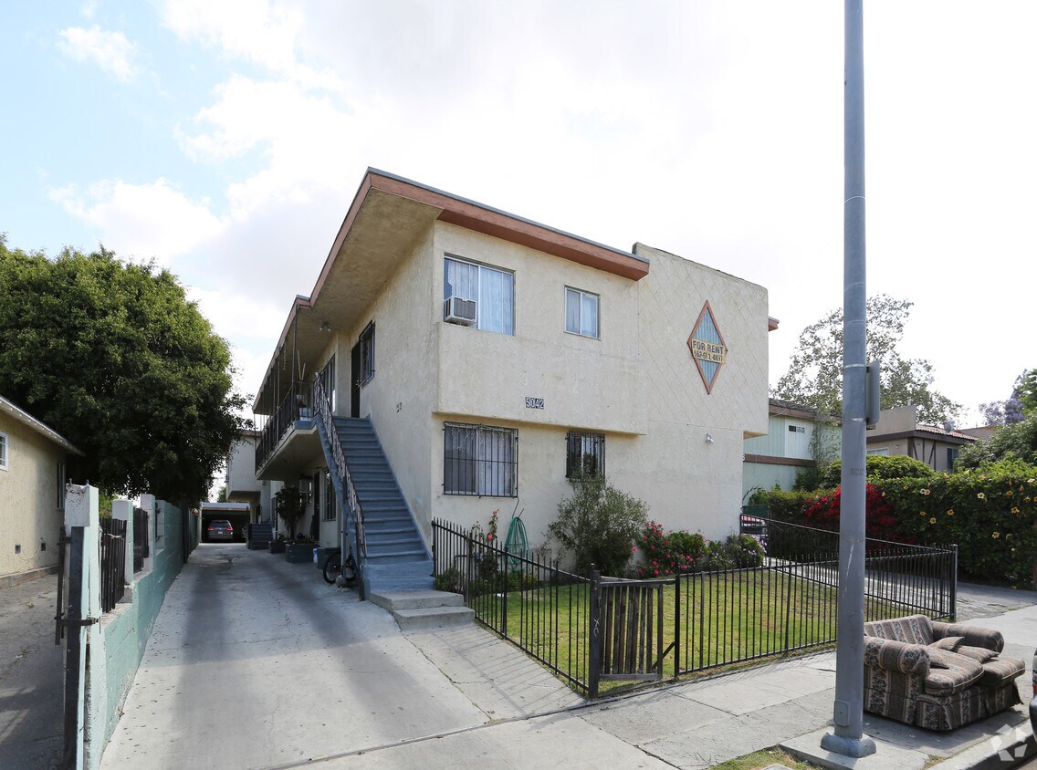 Primary Photo - 5042 Slauson Ave