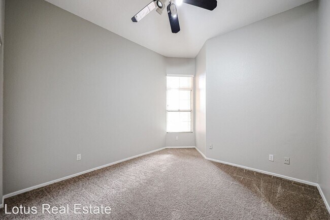 Building Photo - 4 br, 2 bath House - 726 W Del Rio St