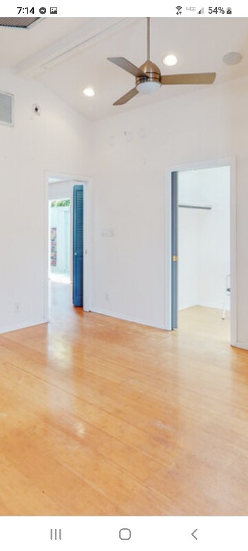 Building Photo - 1419 Abbot Kinney Blvd