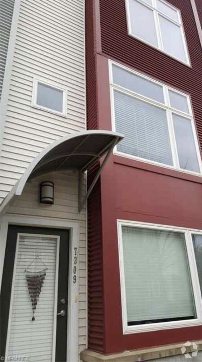 Front of Townhome - 7309 Battery Park Blvd