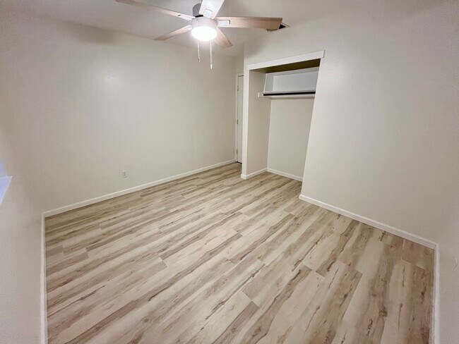Building Photo - 6620 Briartree Way