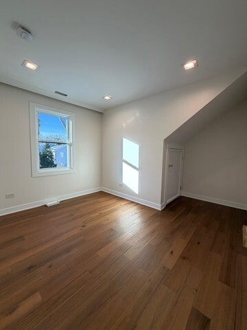 Foto del edificio - 830 Deerfield Rd