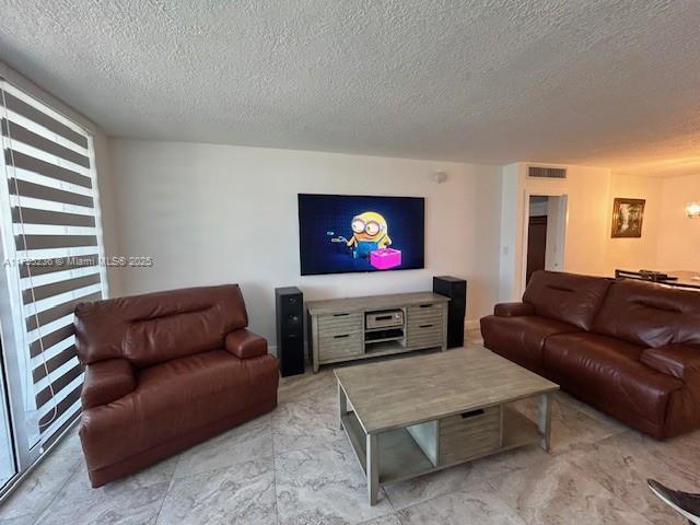 Foto del edificio - 3140 S Ocean Dr
