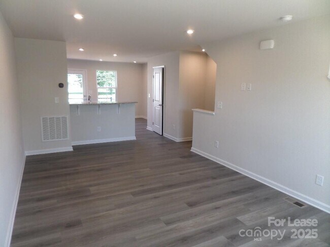Building Photo - 3228 Dannelly Towns Aly