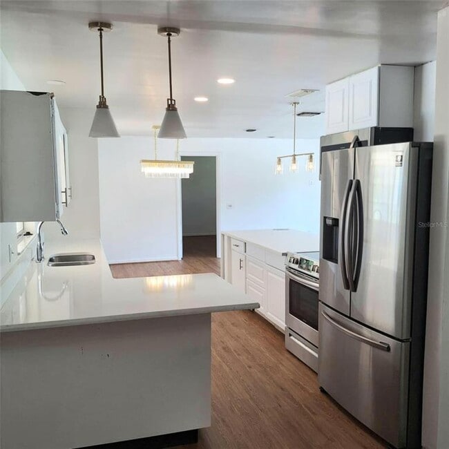 Building Photo - 514 Spring Oaks Blvd
