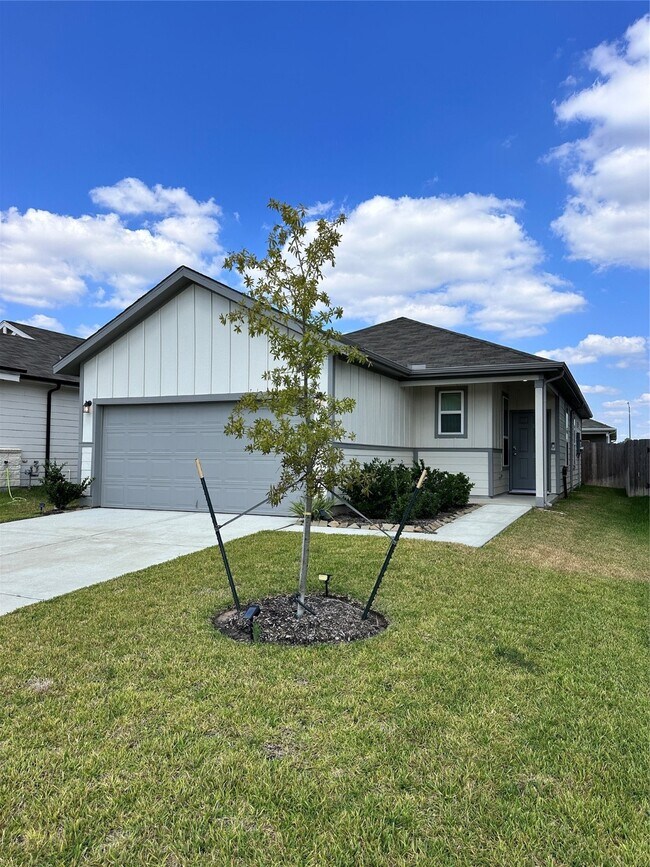 Foto del edificio - 23542 Weir Box Rd