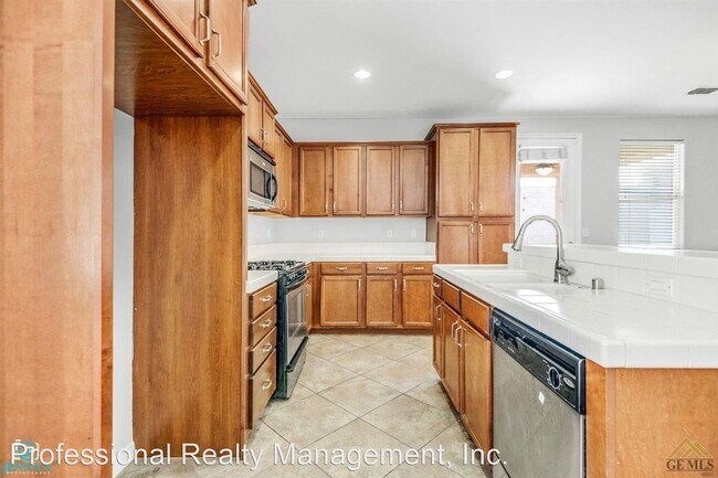 Building Photo - 3 br, 2 bath House - 206 SPIREA STREET