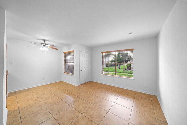Foto del edificio - 2828 61st St