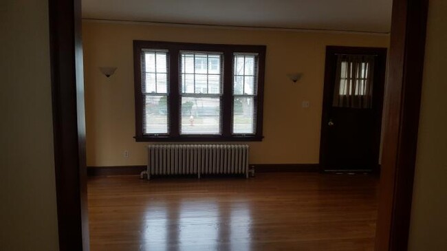 Foto del edificio - 2 bedroom in West Hartford CT 06119