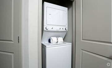 Interior Photo - Landon House