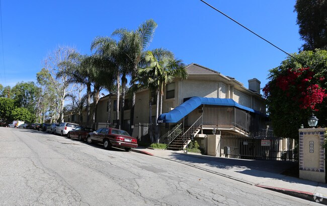 Foto del edificio - 1942 Grace Ave
