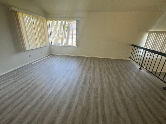 Foto del edificio - PERFECT 3 bedroom 2.5 bath Pool Home!