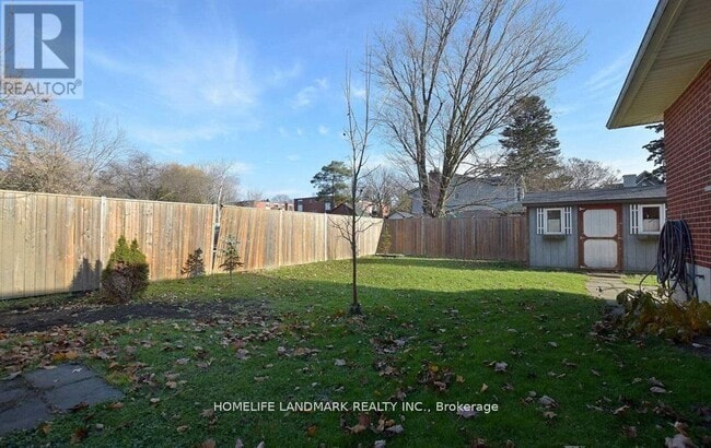 Building Photo - 110 Front St E