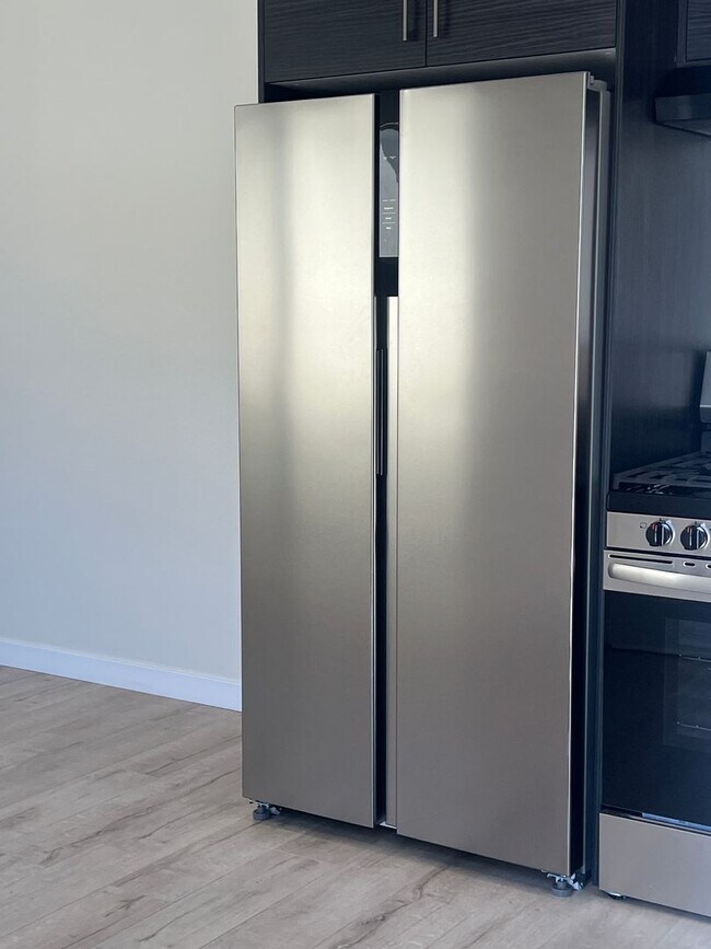 Foto del edificio - Cozy end unit, 1 bedroom