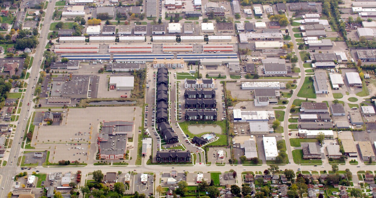 Uptown Square Apartments Apartments in Troy, MI