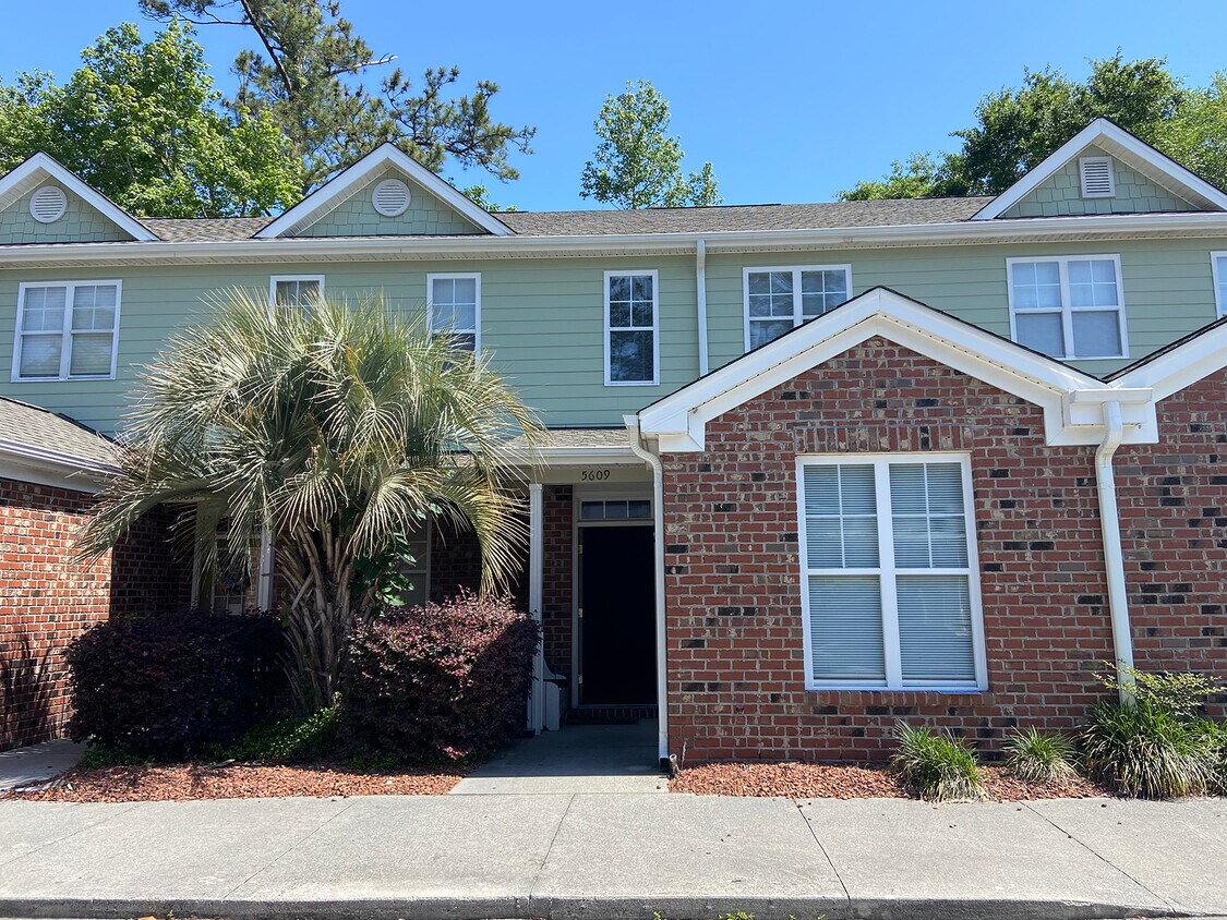 Foto principal - 5609 Moss Vine Pl