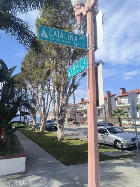 Foto del edificio - 1209 S Catalina Ave