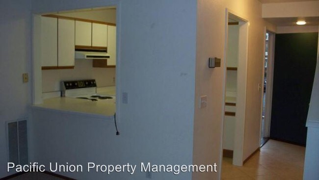 Building Photo - 1220 Hayes St