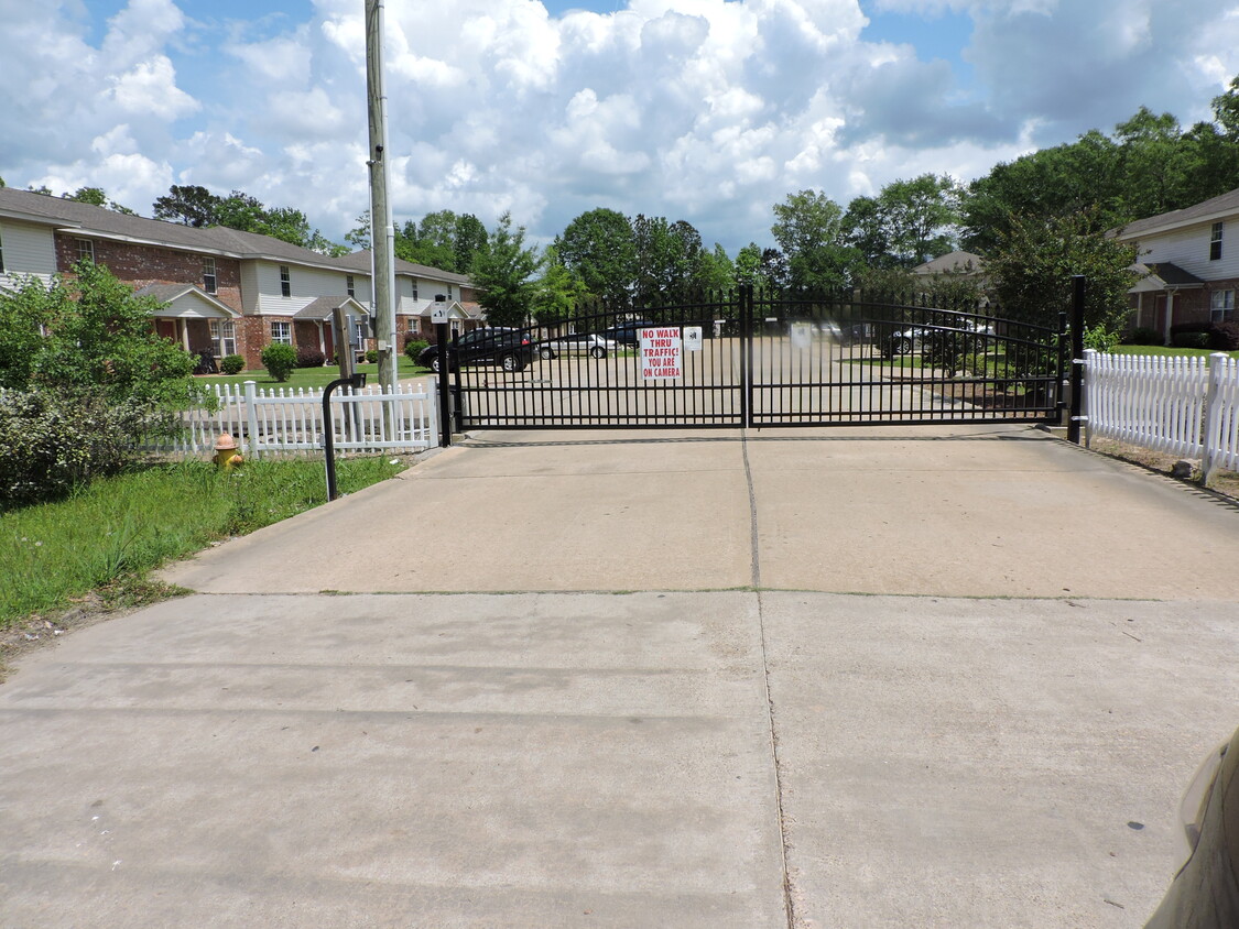 Foto principal - 1622 Amour Dr