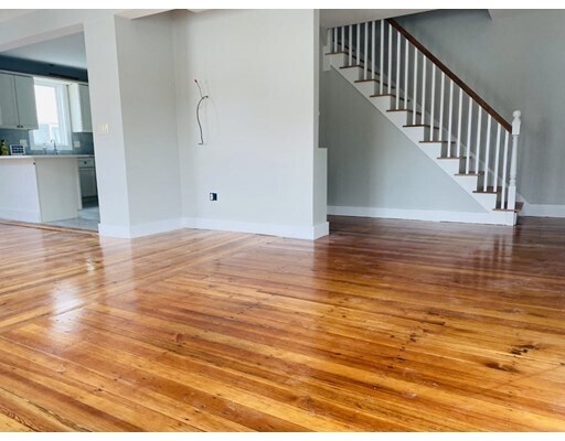 Building Photo - 90 Walnut St