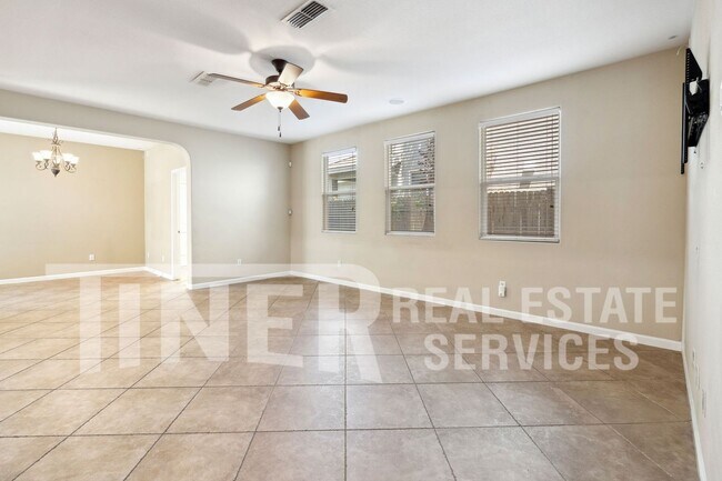 Building Photo - 2567 Amelia Earhart Ave
